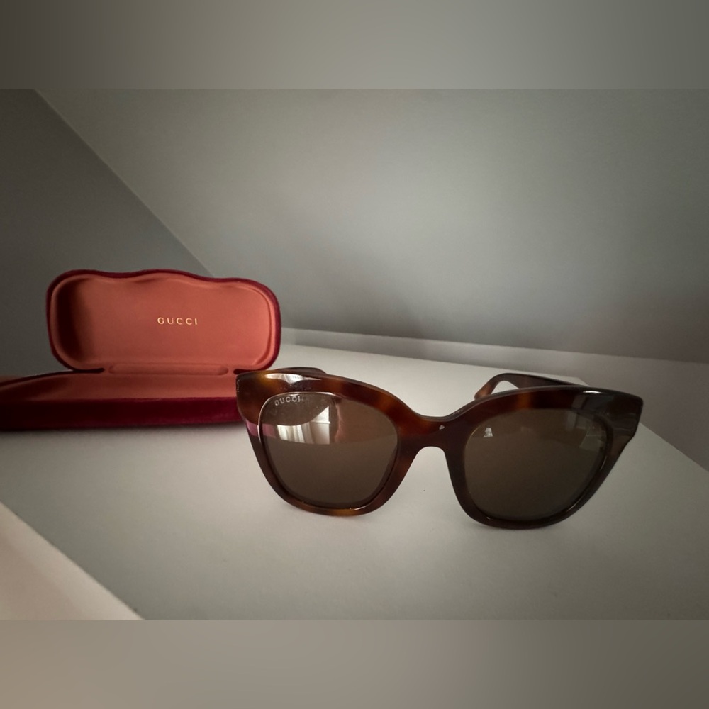 Gucci Brown Sunglasses with Case